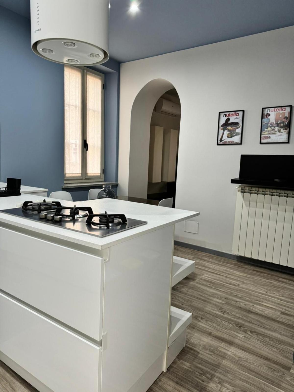 Le Tre Ca', Ca' Cecilia, Ca' Nina, Ca' Vittoria Apartment อัสตี ภายนอก รูปภาพ