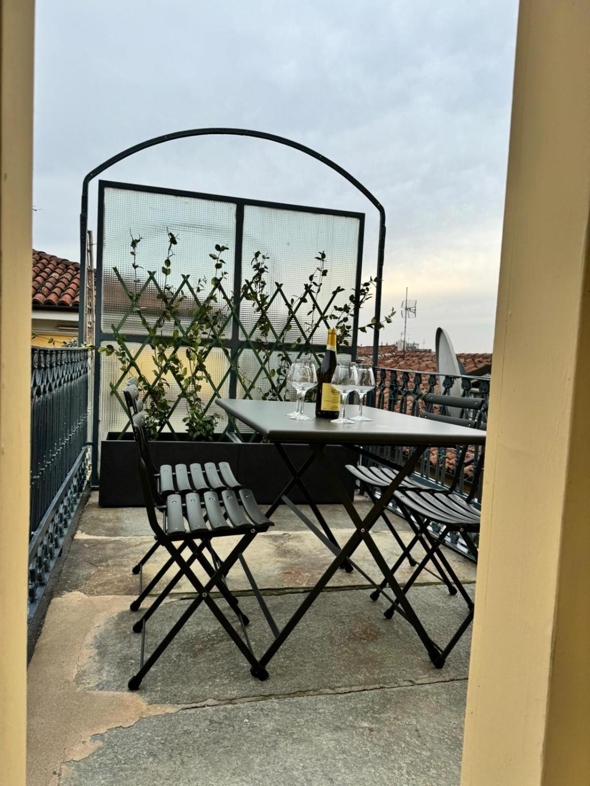 Le Tre Ca', Ca' Cecilia, Ca' Nina, Ca' Vittoria Apartment อัสตี ภายนอก รูปภาพ