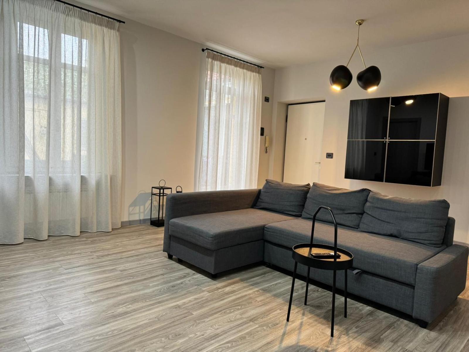 Le Tre Ca', Ca' Cecilia, Ca' Nina, Ca' Vittoria Apartment อัสตี ภายนอก รูปภาพ