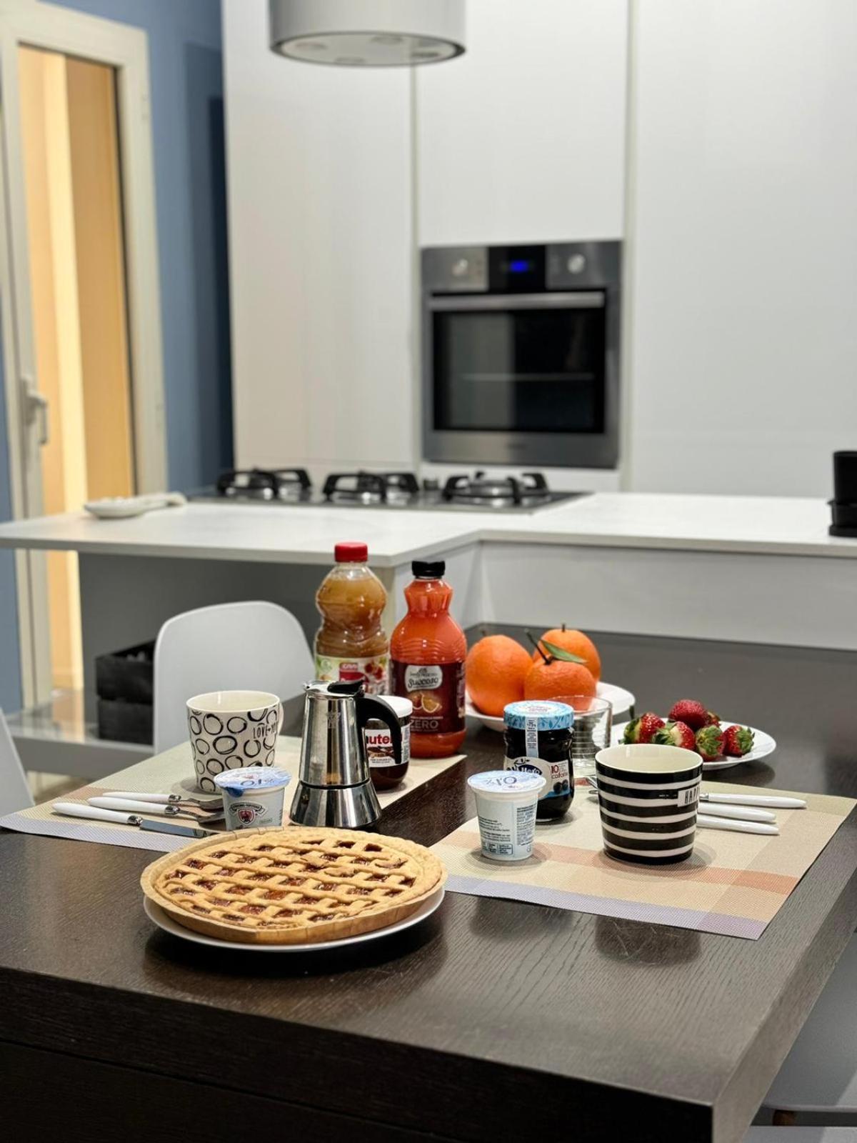 Le Tre Ca', Ca' Cecilia, Ca' Nina, Ca' Vittoria Apartment อัสตี ภายนอก รูปภาพ