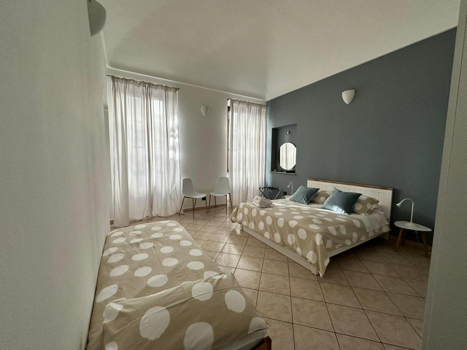 Le Tre Ca', Ca' Cecilia, Ca' Nina, Ca' Vittoria Apartment อัสตี ภายนอก รูปภาพ