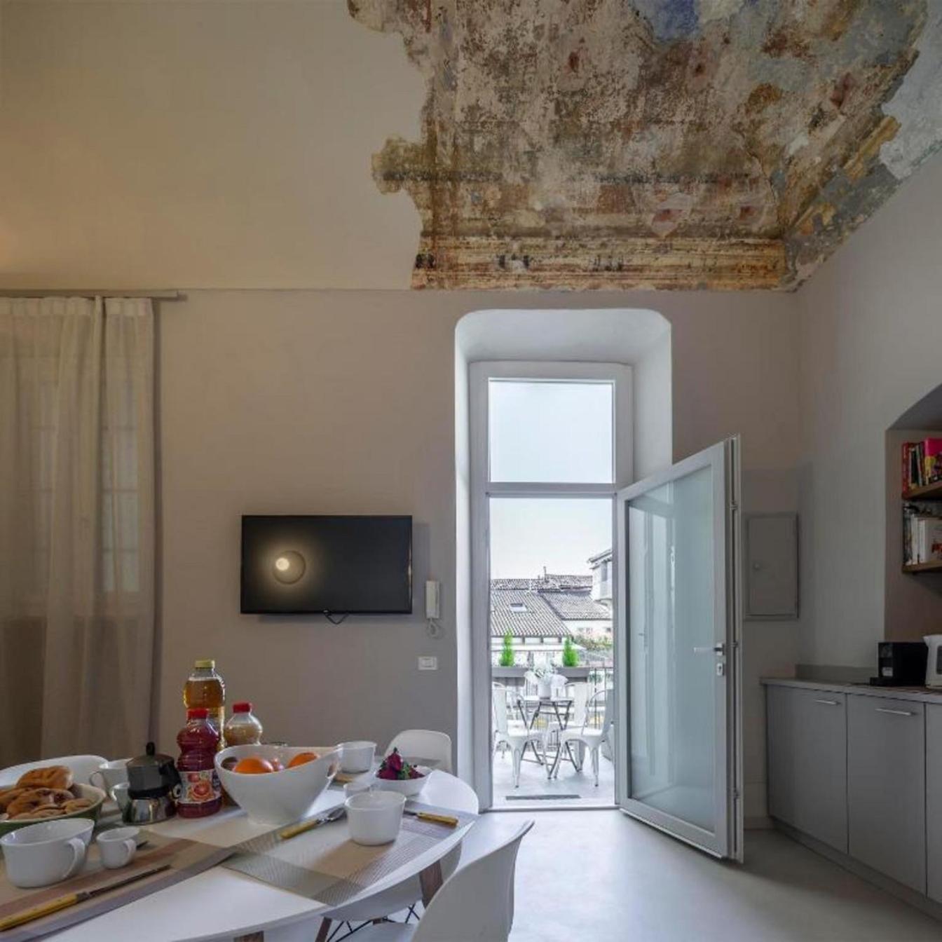 Le Tre Ca', Ca' Cecilia, Ca' Nina, Ca' Vittoria Apartment อัสตี ภายนอก รูปภาพ